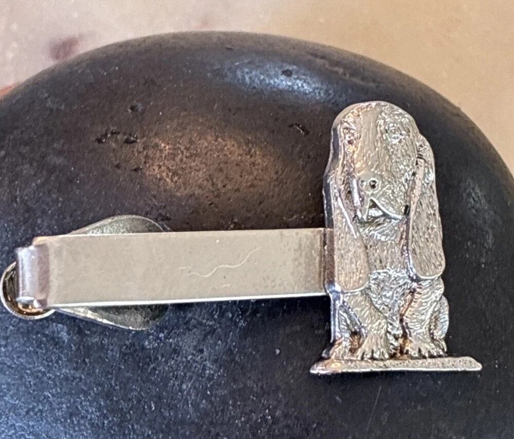 Basset Hound Men’s Tie Clip Adorable Dog in Silver Tone-~Mercury Industries L2